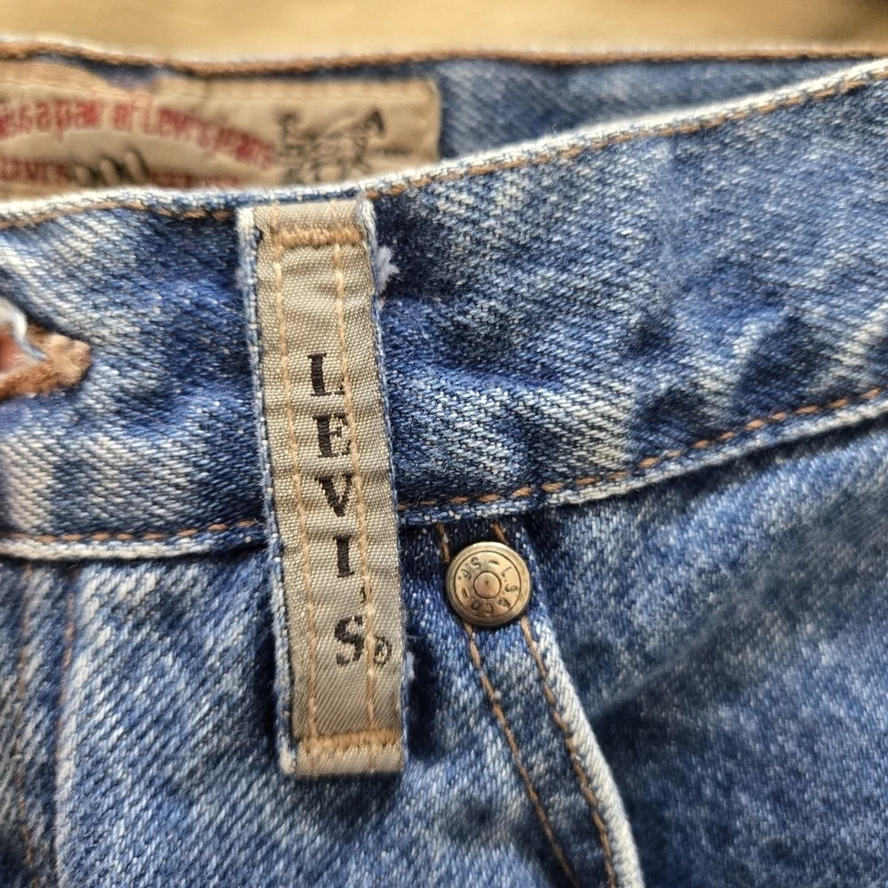 VTG Levis 900 Series Womens 9 Straight Leg Medium Wash Denim